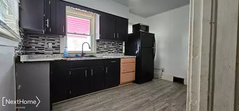 2202 Berkley, Flint, MI 48504 photo 3