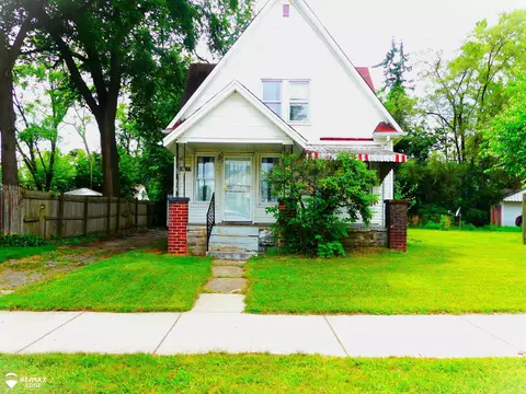 19177 Grandville, Detroit, MI 48219