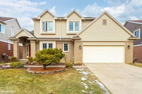 13117 Wendover, Plymouth, MI 48170