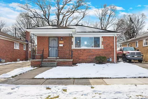 7130 Iowa, Hamtramck, MI 48212