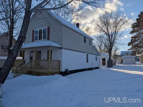 706 Wilson, Iron River, MI 49935