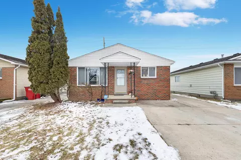 39273 Muffatt, Harrison Township, MI 48045