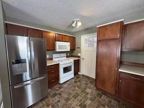 440 Quarter, Gladwin, MI 48624 photo 9