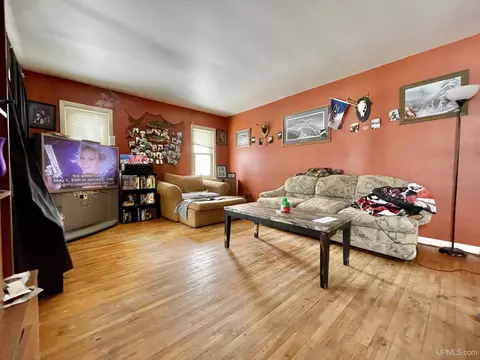 1601 S 7th, Escanaba, MI 49829 photo 5