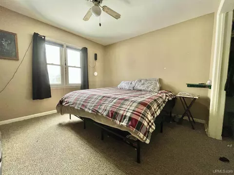 1601 S 7th, Escanaba, MI 49829 photo 9