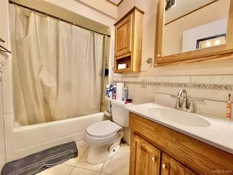 1601 S 7th, Escanaba, MI 49829 photo 12