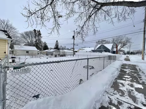 1601 S 7th, Escanaba, MI 49829 photo 3