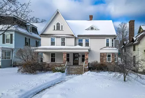 409 E Rdg, Marquette, MI 49855