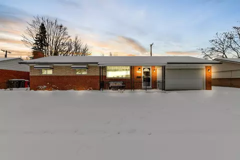 34134 Chope Pl, Clinton Township, MI 48035