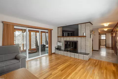 Living - 1526 S Bartlett, Saint Clair, MI 48079 photo 2 of 2