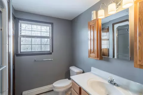 Bath - 1526 S Bartlett, Saint Clair, MI 48079 photo 2 of 2