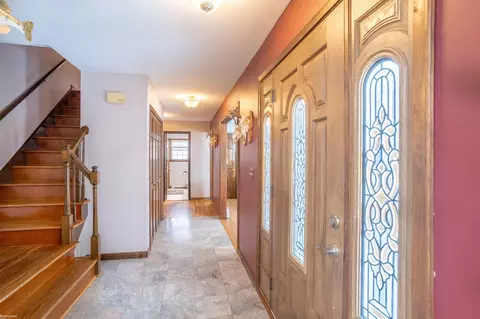 Entry Way - 1526 S Bartlett, Saint Clair, MI 48079 photo 2 of 4