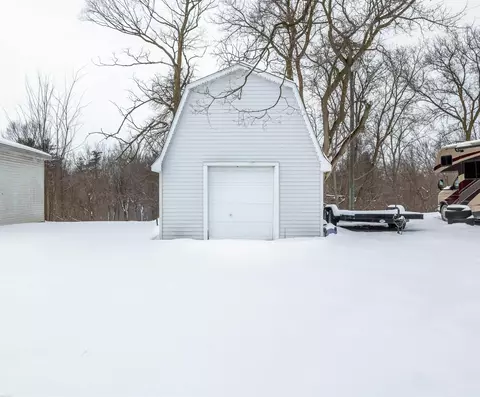 Exterior - 1526 S Bartlett, Saint Clair, MI 48079 photo 7 of 12