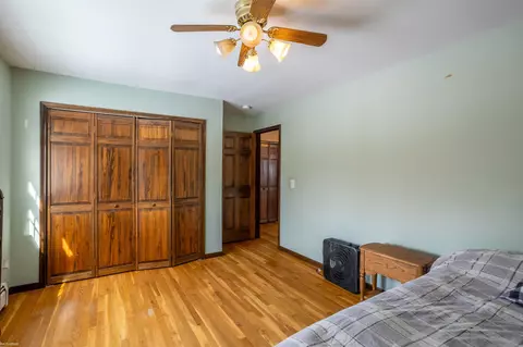 Bedroom - 1526 S Bartlett, Saint Clair, MI 48079 photo 4 of 8