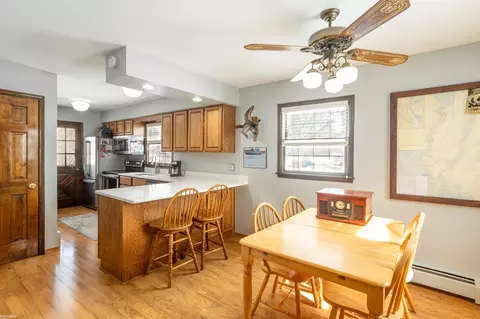 Dining - 1526 S Bartlett, Saint Clair, MI 48079 photo 1 of 2
