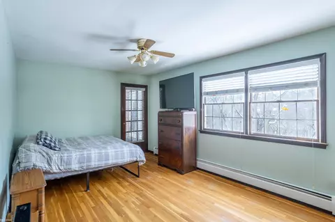 Bedroom - 1526 S Bartlett, Saint Clair, MI 48079 photo 3 of 8