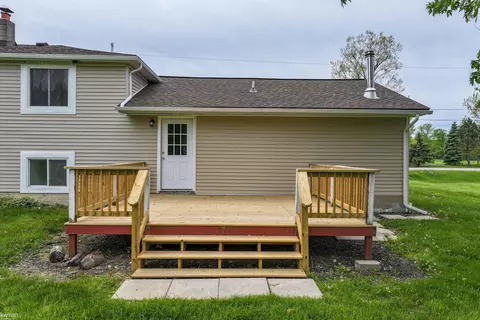 Exterior - 7447 E Bristol, Davison, MI 48423 photo 7 of 11