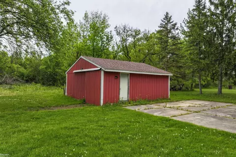 Exterior - 7447 E Bristol, Davison, MI 48423 photo 2 of 11