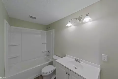 Bath - 7447 E Bristol, Davison, MI 48423 photo 3 of 3