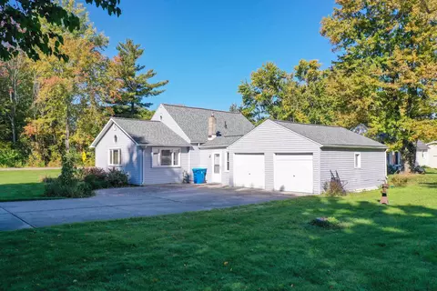 Exterior - 6629 Main, Vassar, MI 48768 photo 5 of 9