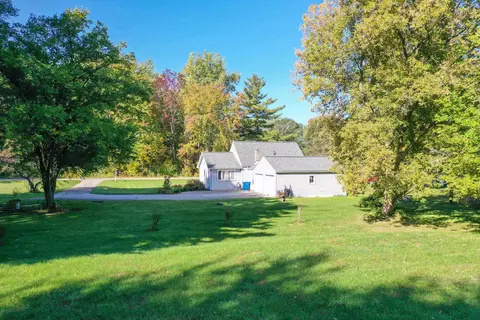 Exterior - 6629 Main, Vassar, MI 48768 photo 6 of 9