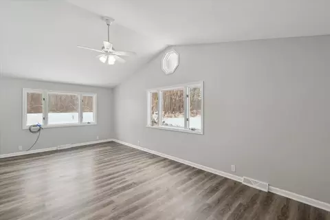 Living - 6629 Main, Vassar, MI 48768 photo 2 of 6