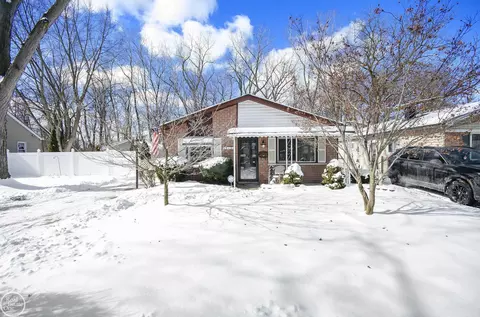 Exterior - 6512 Troy, Taylor, MI 48180 photo 3 of 5