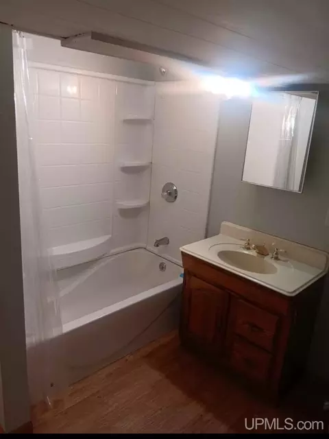 Bath - 885 N Westwood, Ishpeming, MI 49849 photo 2 of 7