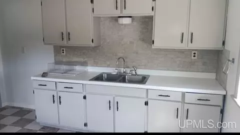 Kitchen - 885 N Westwood, Ishpeming, MI 49849 photo 11 of 13