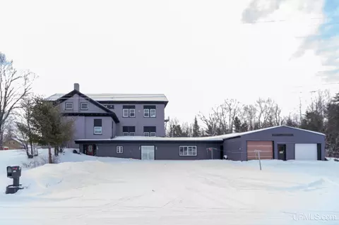 Exterior - 885 N Westwood, Ishpeming, MI 49849 photo 2 of 7