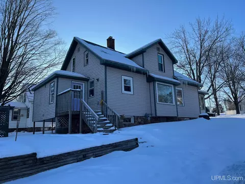 800 E D, Iron Mountain, MI 49801 photo 24