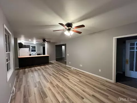 800 E D, Iron Mountain, MI 49801 photo 5