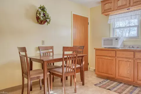 1109 Harding, Owosso, MI 48867 photo 3