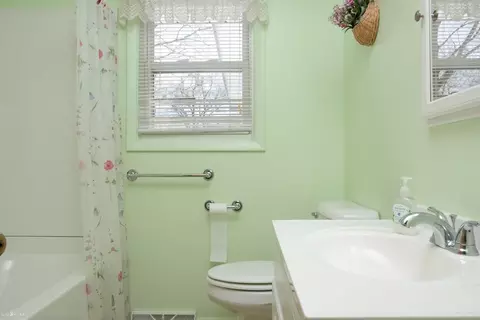 1109 Harding, Owosso, MI 48867 photo 17