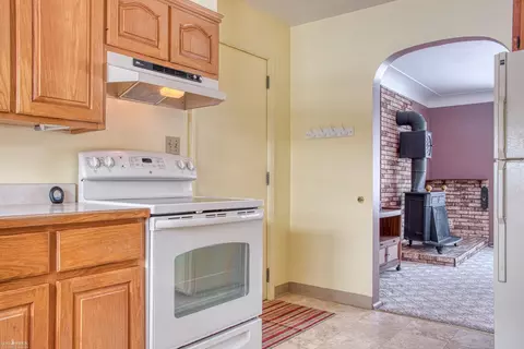 1109 Harding, Owosso, MI 48867 photo 4