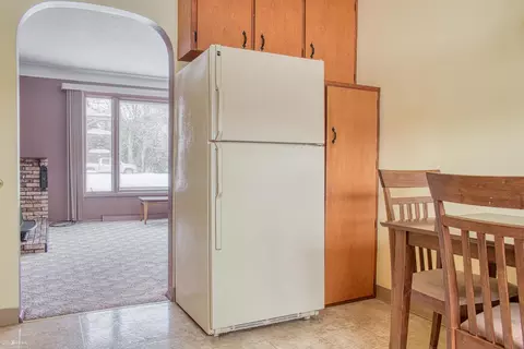 1109 Harding, Owosso, MI 48867 photo 5