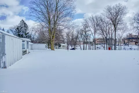 1109 Harding, Owosso, MI 48867 photo 28