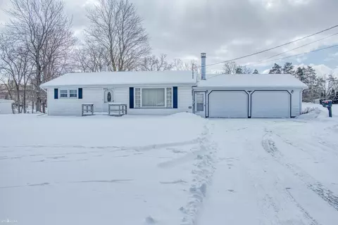 1109 Harding, Owosso, MI 48867
