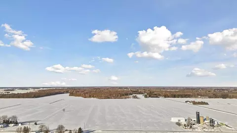 3000 S Orr, Hemlock, MI 48626 photo 2