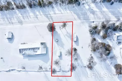 2260 W Co 432, Gulliver, MI 49840