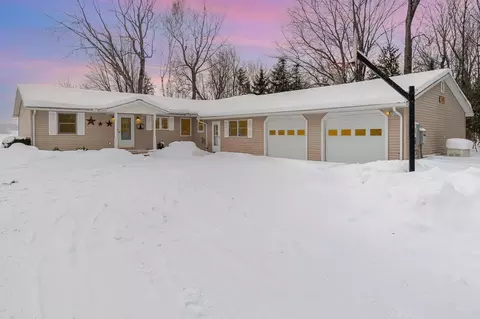 7661 Feather, Cheboygan, MI 49721