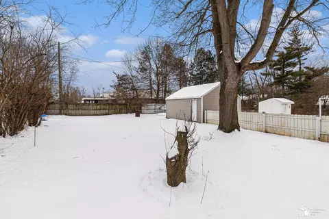 101 Bartlett, Clinton, MI 49236 photo 22