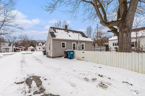 101 Bartlett, Clinton, MI 49236 photo 24