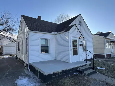 22842 Mac Arthur Blvd, Warren, MI 48089