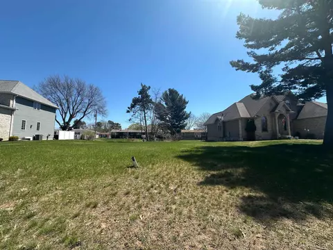 1115 S 21st, Escanaba, MI 49829