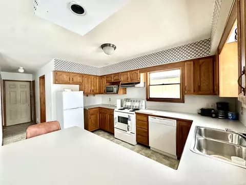 7599 Colony, Clay, MI 48001 photo 4