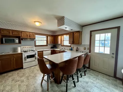 7599 Colony, Clay, MI 48001 photo 6