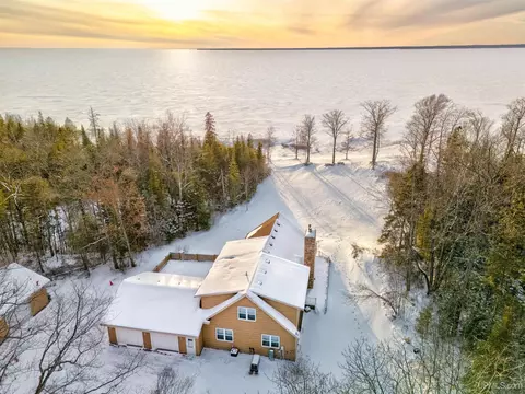 9049 0025, Cooks, MI 49817