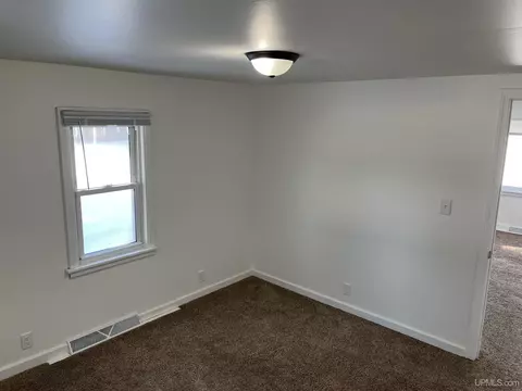 2880 18th, Escanaba, MI 49829 photo 28