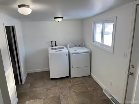 2880 18th, Escanaba, MI 49829 photo 30